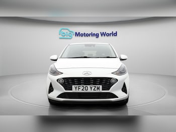 Used Hyundai i10 2020 for sale - 76380996: Photo
