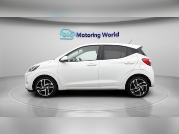 Used Hyundai i10 2020 for sale - 76380996: Photo