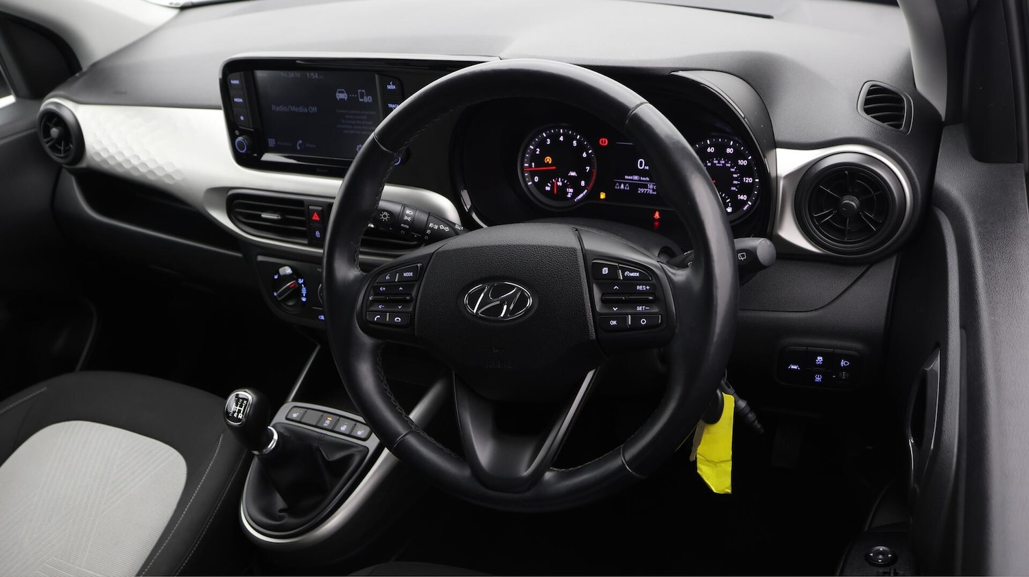 Used Hyundai i10 2020 for sale - 76380996: Photo 9