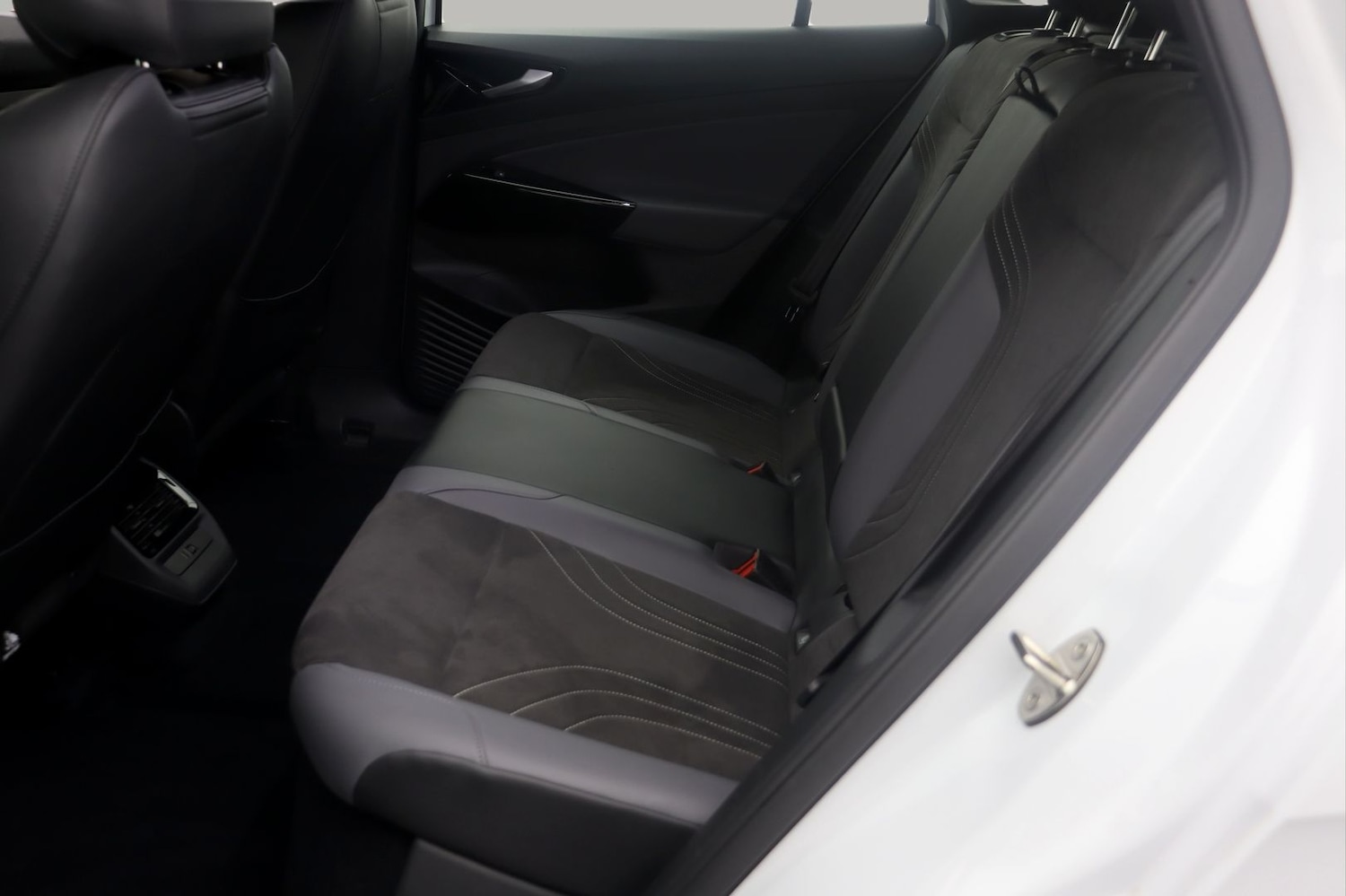 Used Volkswagen ID.4 2023 for sale - 77343723: Photo 16