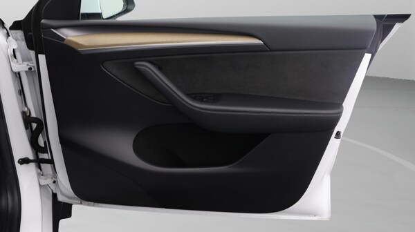 Used Tesla Model Y 2022 for sale - 76123050: Photo 16