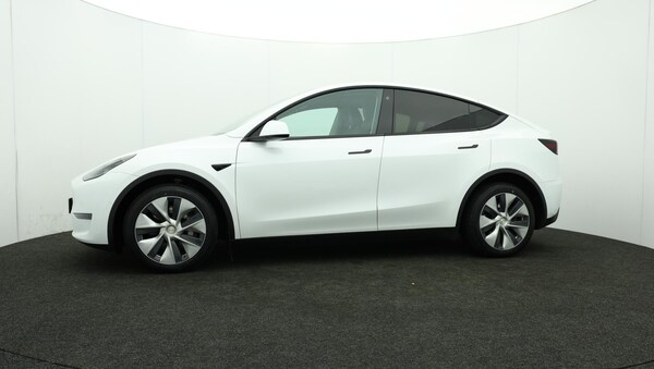 Used Tesla Model Y 2022 for sale - 76123050: Photo 71