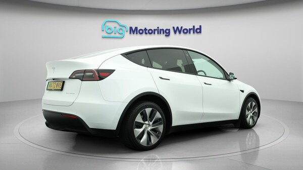 Used Tesla Model Y 2022 for sale - 76123050: Photo 8