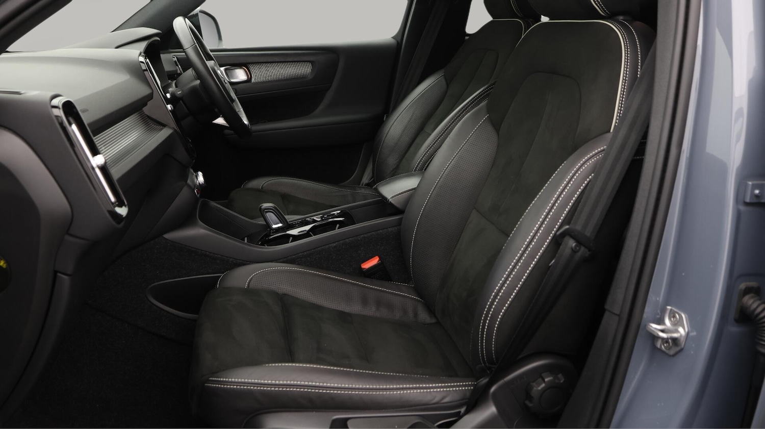 Used Volvo XC40 2020 for sale - 76433089: Photo 15