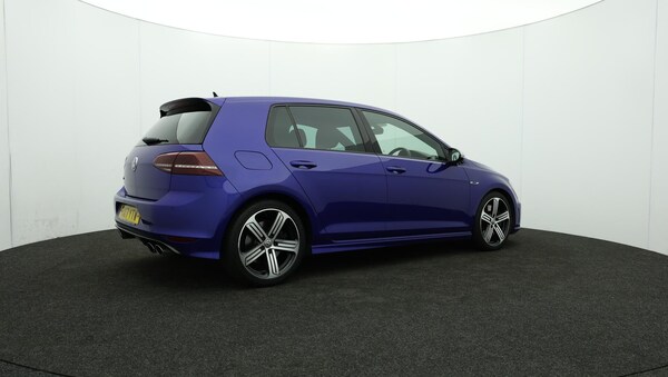 Used Volkswagen Golf 2017 for sale - 76136942: Photo 16