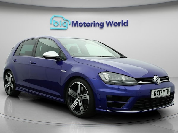 Used Volkswagen Golf 2017 for sale - 76136942: Photo 1