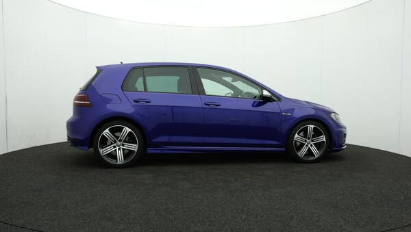 Used Volkswagen Golf 2017 for sale - 76136942: Photo 24