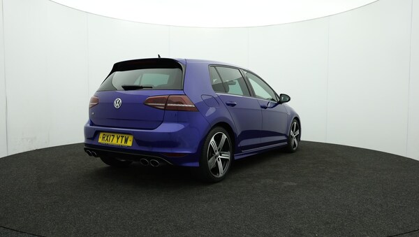 Used Volkswagen Golf 2017 for sale - 76136942: Photo 86