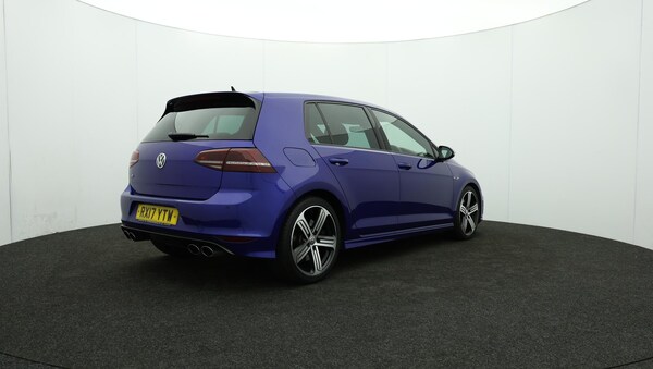 Used Volkswagen Golf 2017 for sale - 76136942: Photo 87