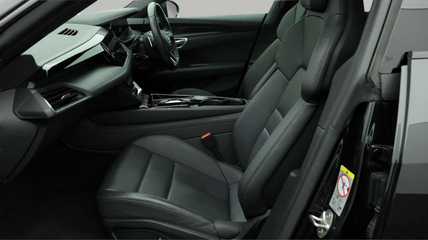 Used Audi e-tron GT 2022 for sale - 78202321: Photo 14