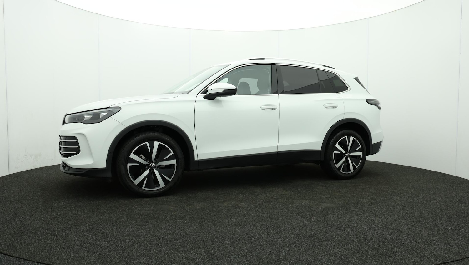 Used Volkswagen Tiguan 2024 for sale - 76151772: Photo 37