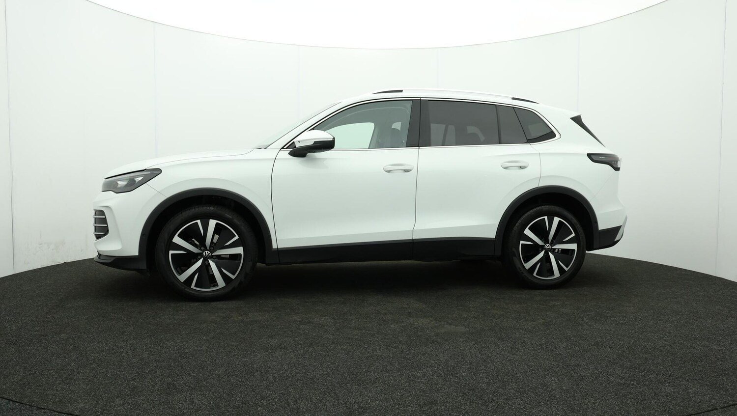 Used Volkswagen Tiguan 2024 for sale - 76151772: Photo 40