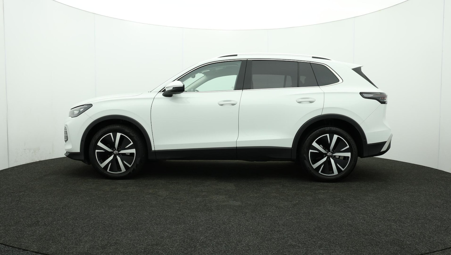 Used Volkswagen Tiguan 2024 for sale - 76151772: Photo 42