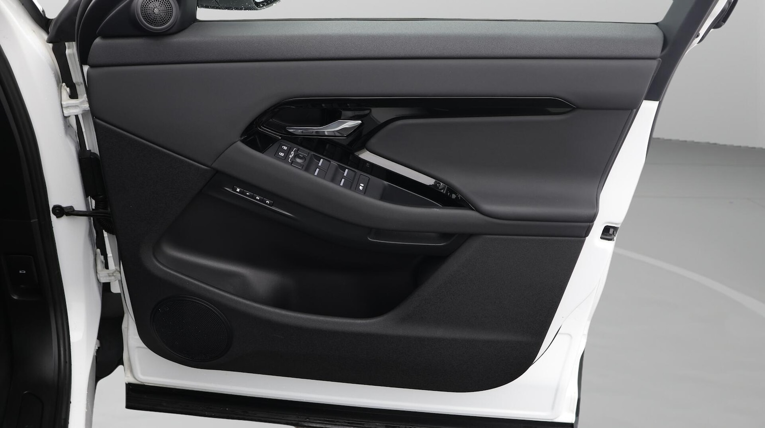 Used Land Rover Range Rover Evoque 2024 for sale - 76511997: Photo 16