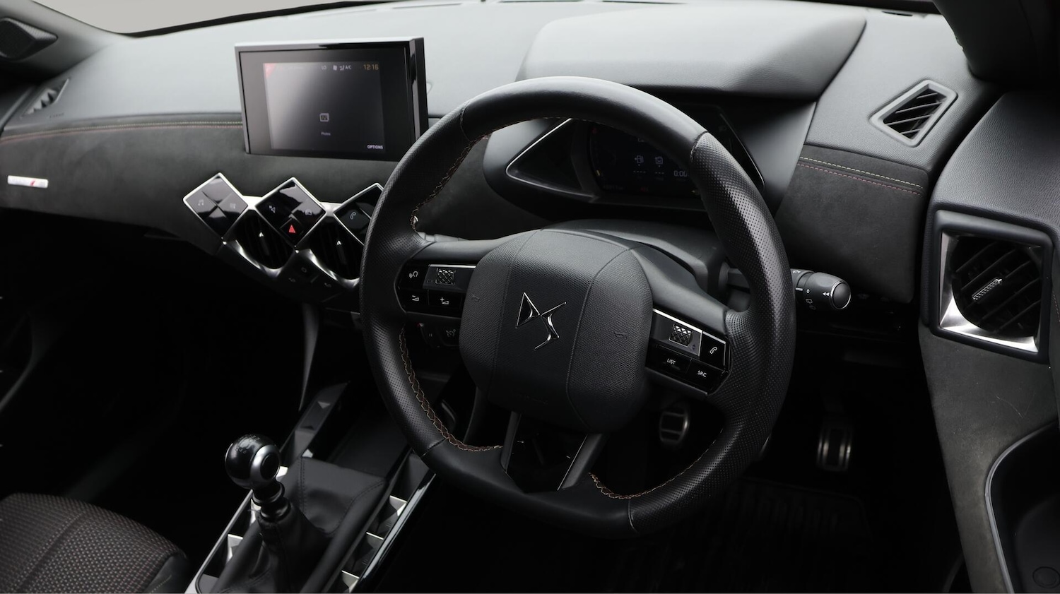 Used DS Automobiles DS 3 Crossback 2022 for sale - 76592848: Photo 10