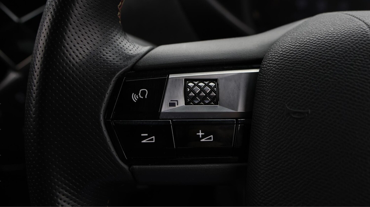 Used DS Automobiles DS 3 Crossback 2022 for sale - 76592848: Photo 23