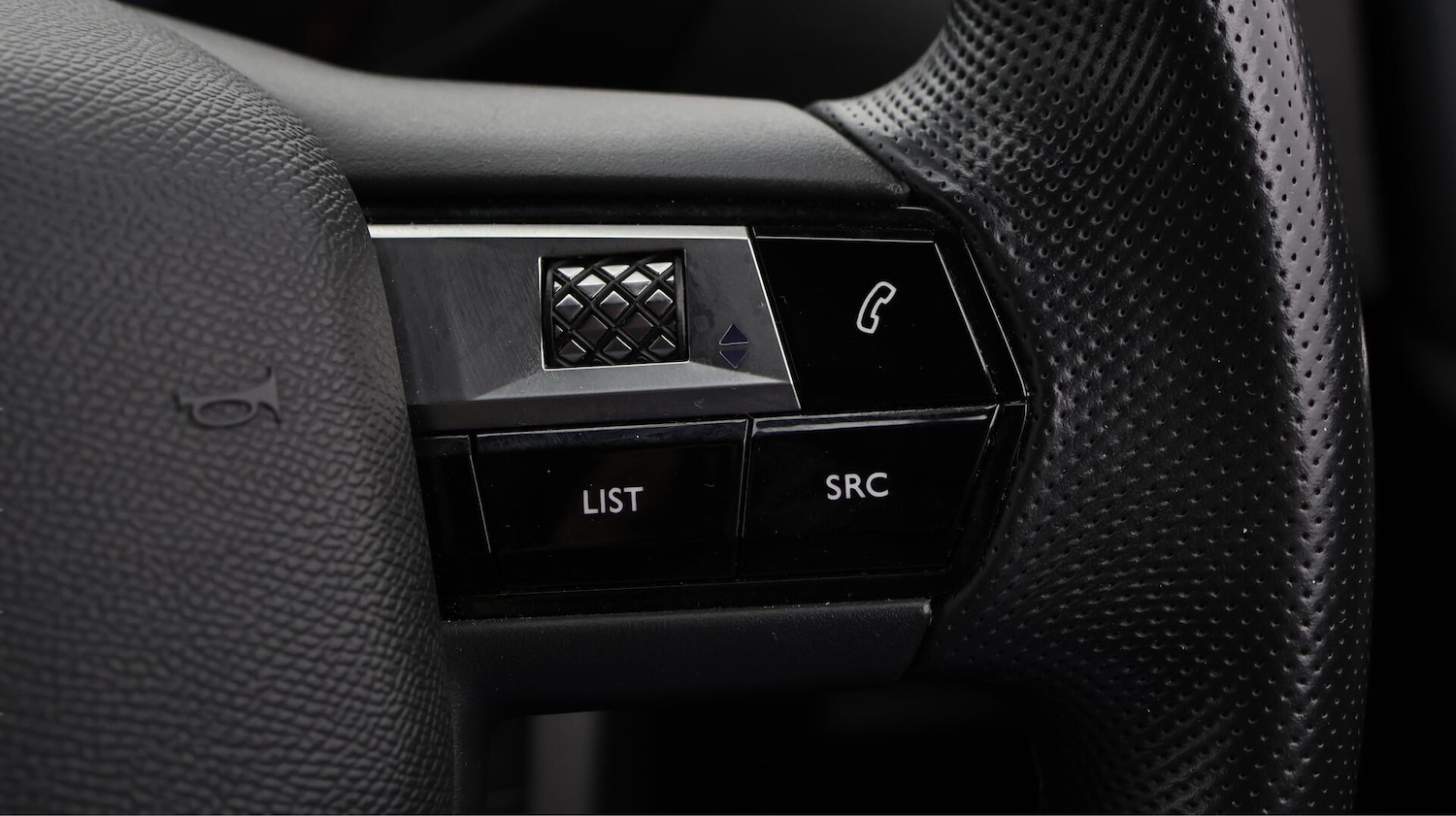 Used DS Automobiles DS 3 Crossback 2022 for sale - 76592848: Photo 24