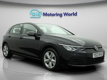 Volkswagen - Golf