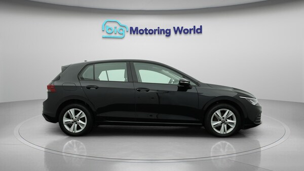 Used Volkswagen Golf 2023 for sale - 76227444: Photo 9