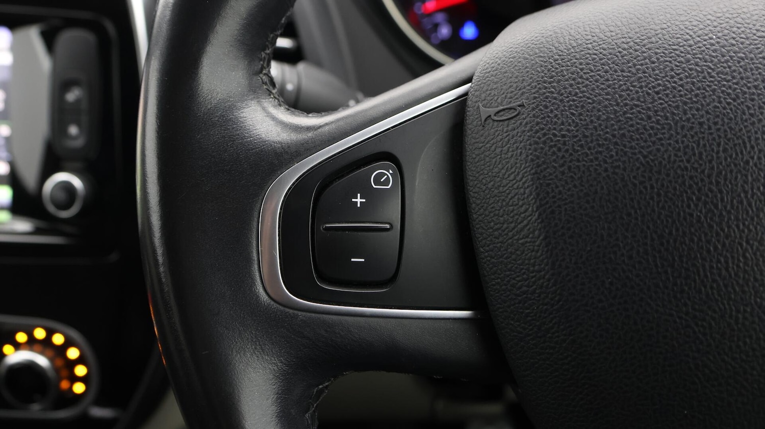 Used Renault Captur 2018 for sale - 76592714: Photo 22