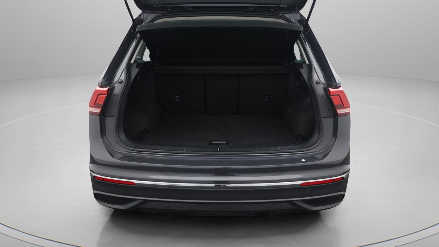 Used Volkswagen Tiguan 2022 for sale - 76013047: Photo 18