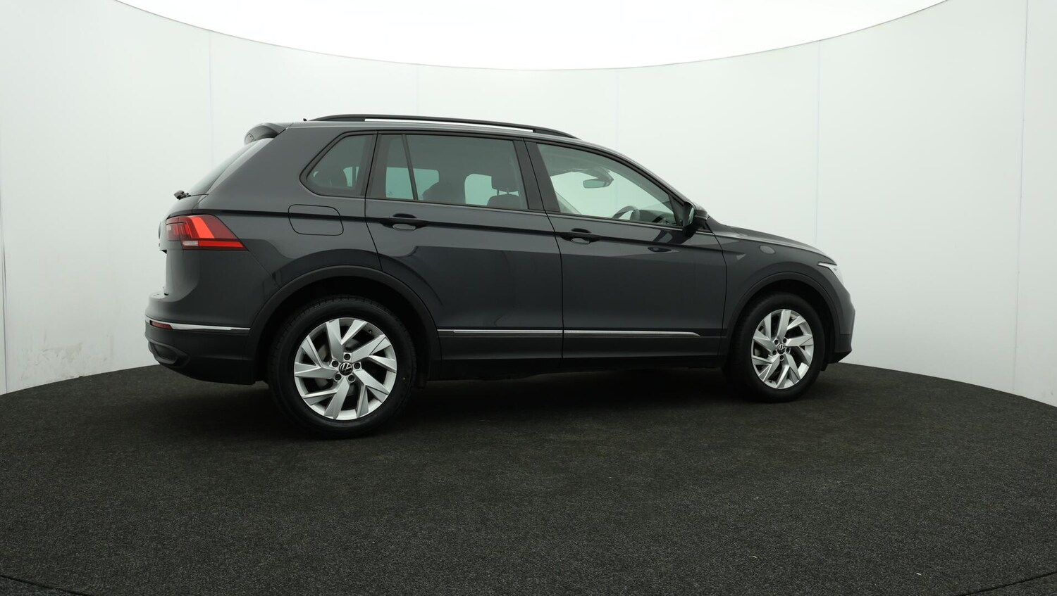 Used Volkswagen Tiguan 2022 for sale - 76013047: Photo 38