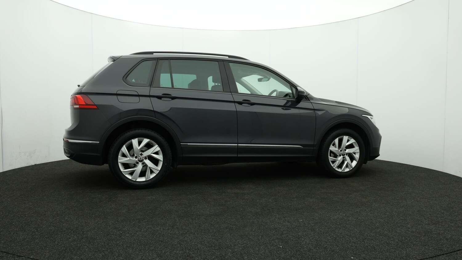 Used Volkswagen Tiguan 2022 for sale - 76013047: Photo 39