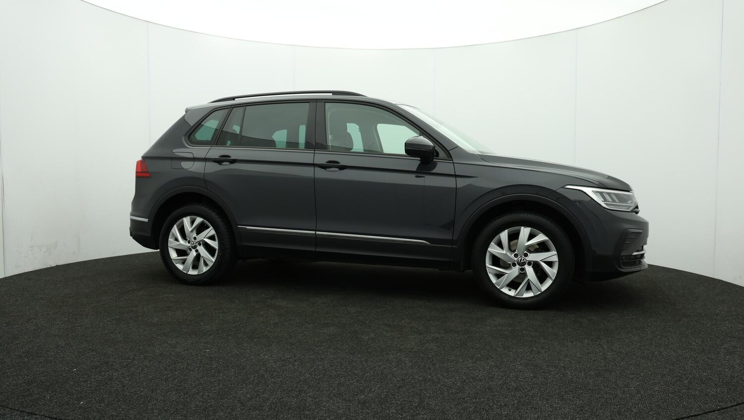 Used Volkswagen Tiguan 2022 for sale - 76013047: Photo 44