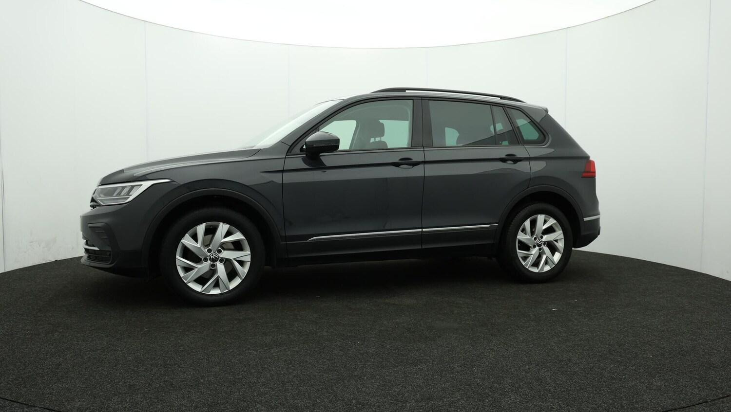 Used Volkswagen Tiguan 2022 for sale - 76013047: Photo 68