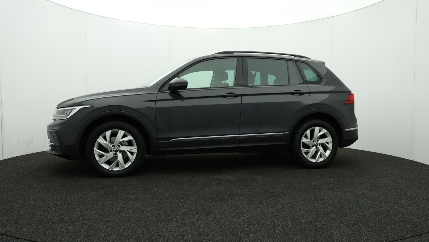 Used Volkswagen Tiguan 2022 for sale - 76013047: Photo 69