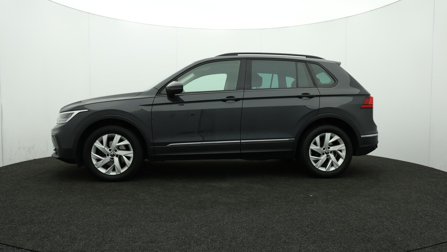 Used Volkswagen Tiguan 2022 for sale - 76013047: Photo 70