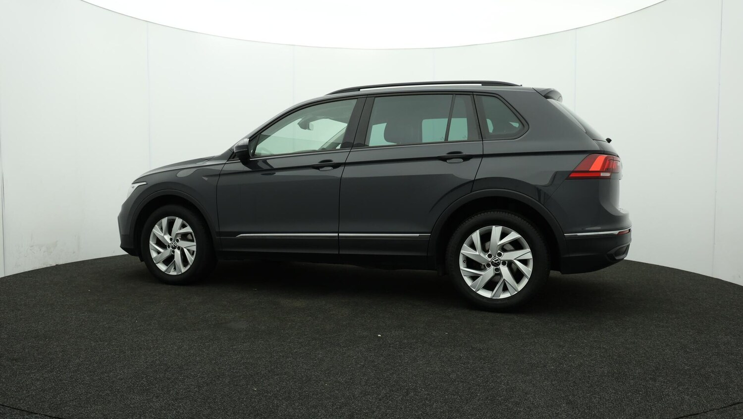 Used Volkswagen Tiguan 2022 for sale - 76013047: Photo 74