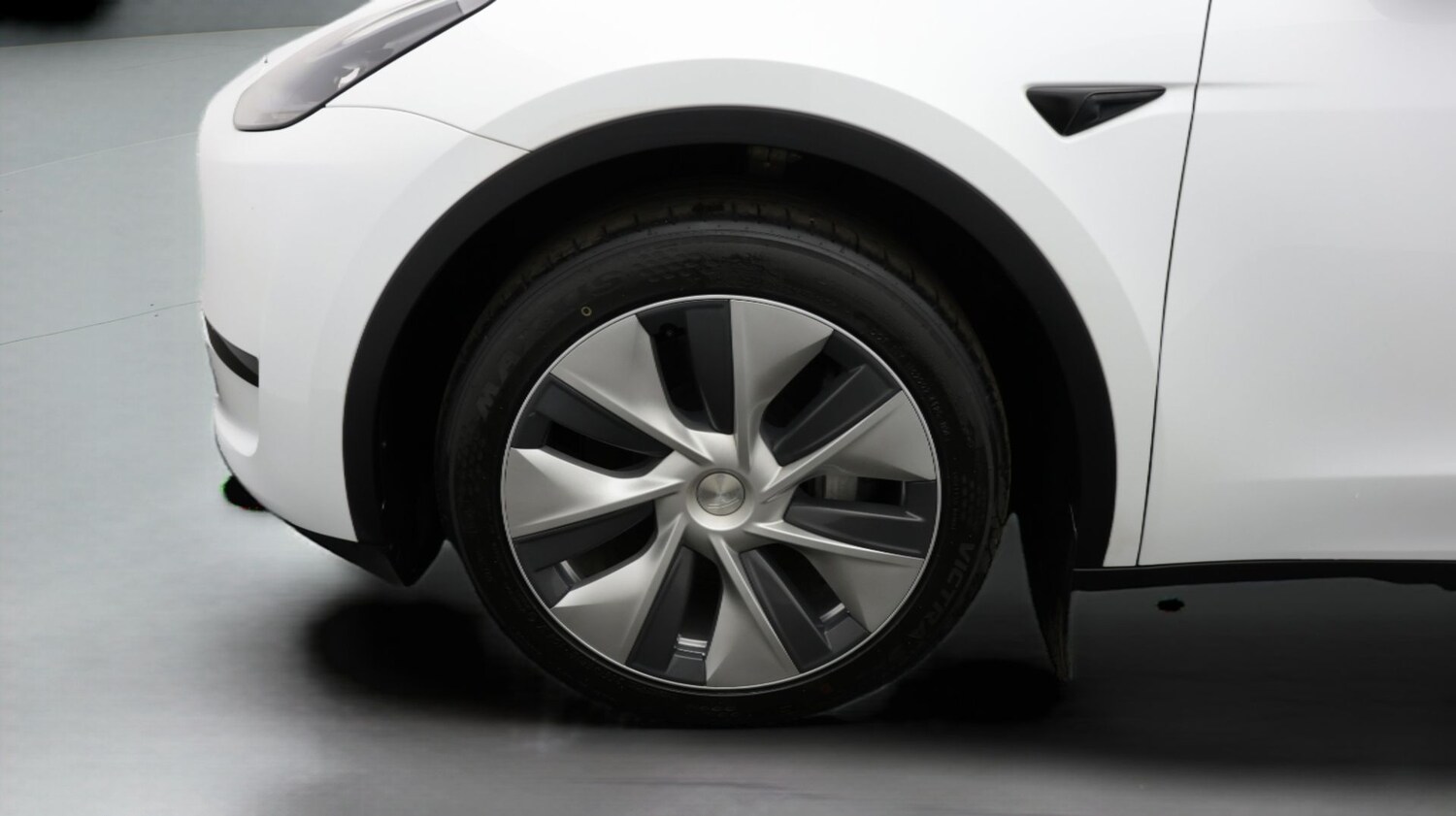 Used Tesla Model Y 2023 for sale - 77938641: Photo 18