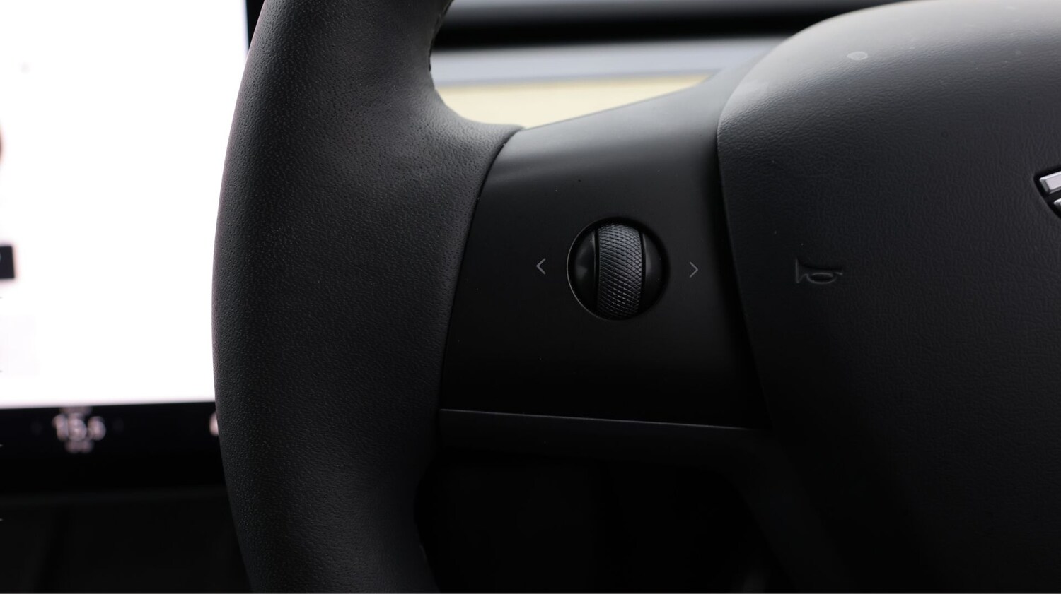 Used Tesla Model Y 2023 for sale - 77938641: Photo 20