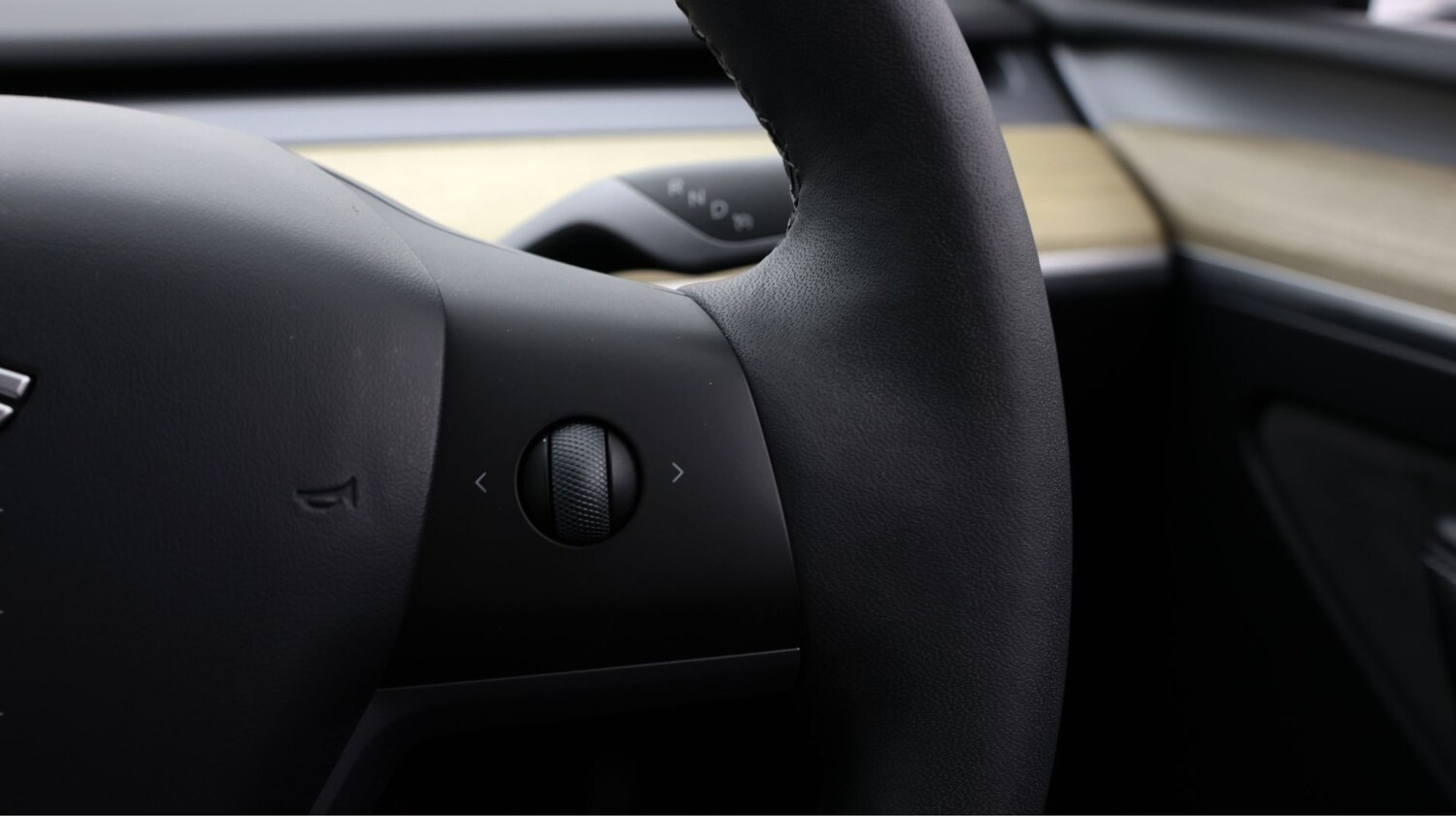 Used Tesla Model Y 2023 for sale - 77938641: Photo 22