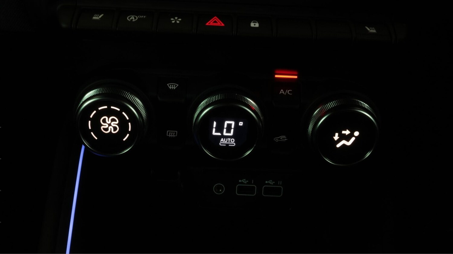 Used Renault Clio 2024 for sale - 77620809: Photo 12