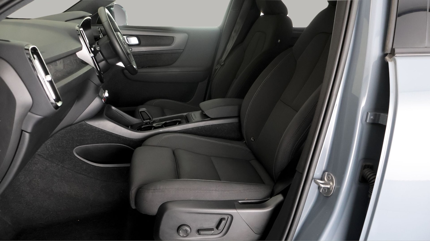 Used Volvo XC40 2022 for sale - 77532192: Photo 13