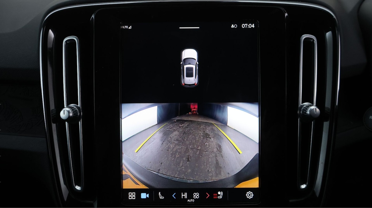 Used Volvo XC40 2022 for sale - 77532192: Photo 23