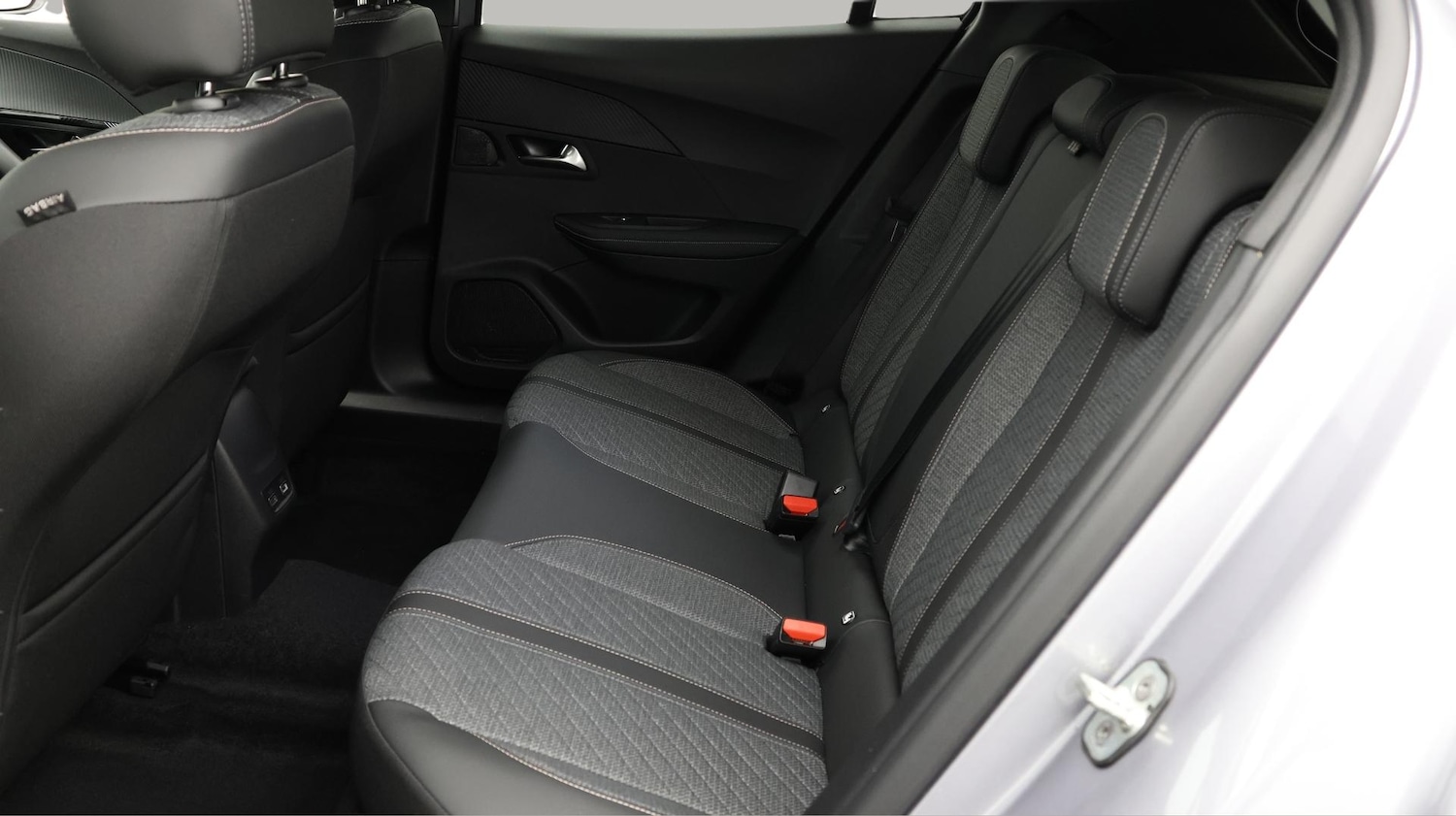 Used Peugeot 2008 2024 for sale - 76620295: Photo 17