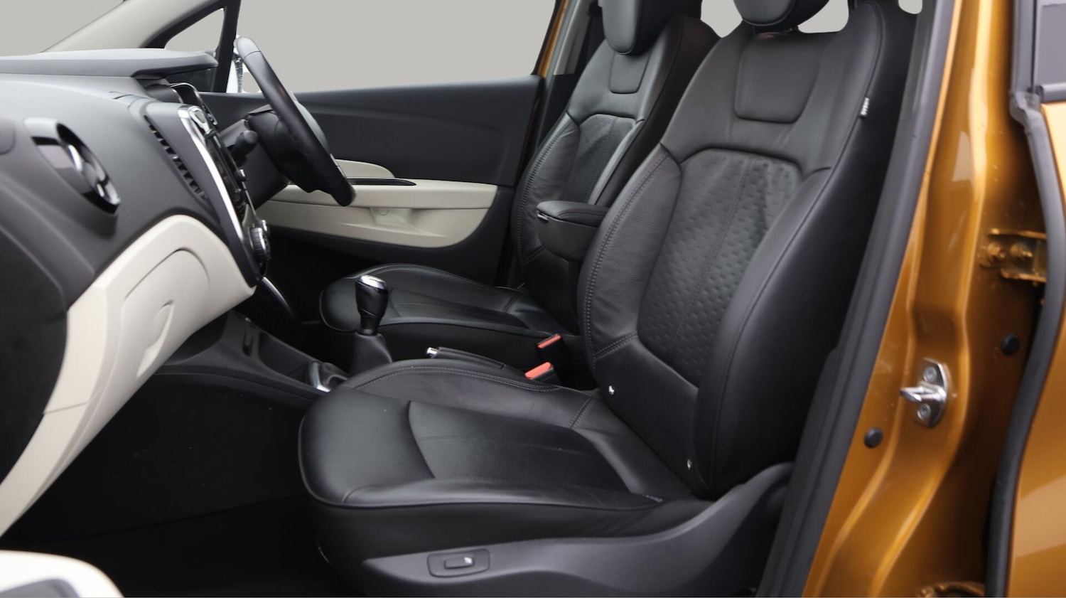 Used Renault Captur 2019 for sale - 76512932: Photo 15