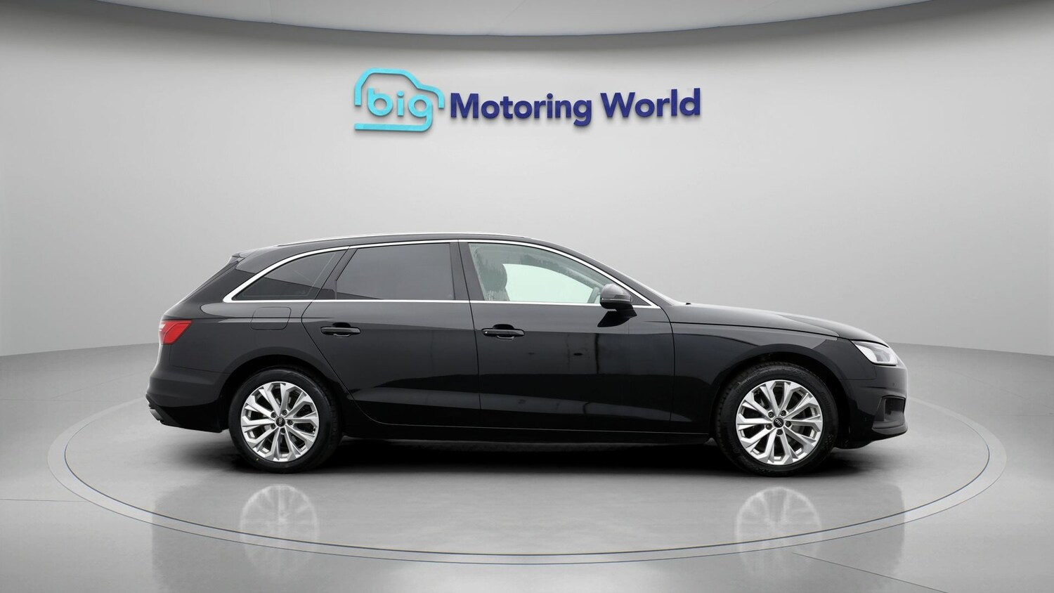 Used Audi A4 Avant for sale - 77216407: Photo 8