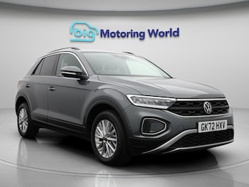 Used Volkswagen T-Roc 2022 for sale - 75622700: Photo