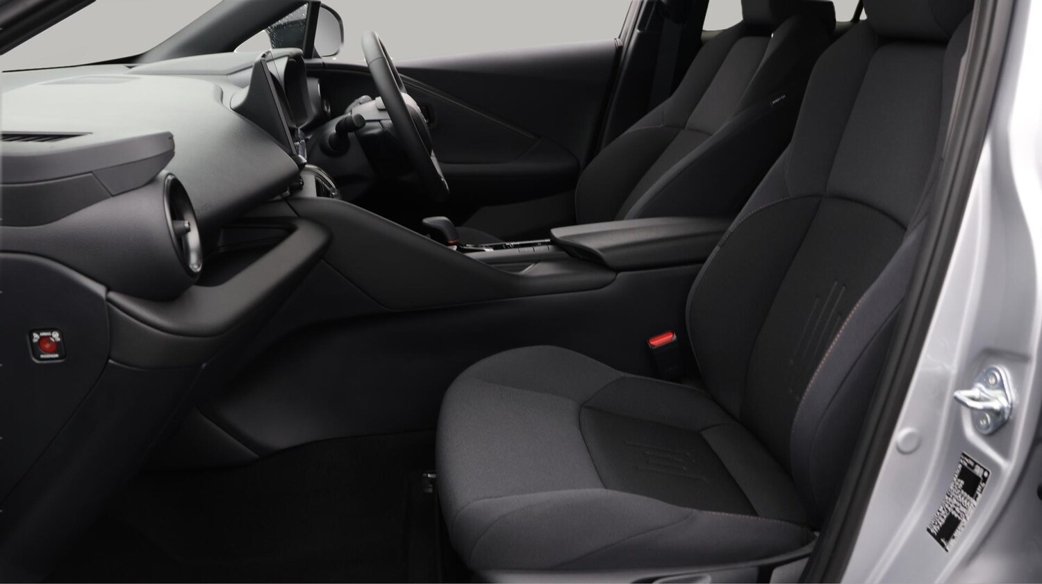 Used Toyota C-HR 2024 for sale - 76620280: Photo 15