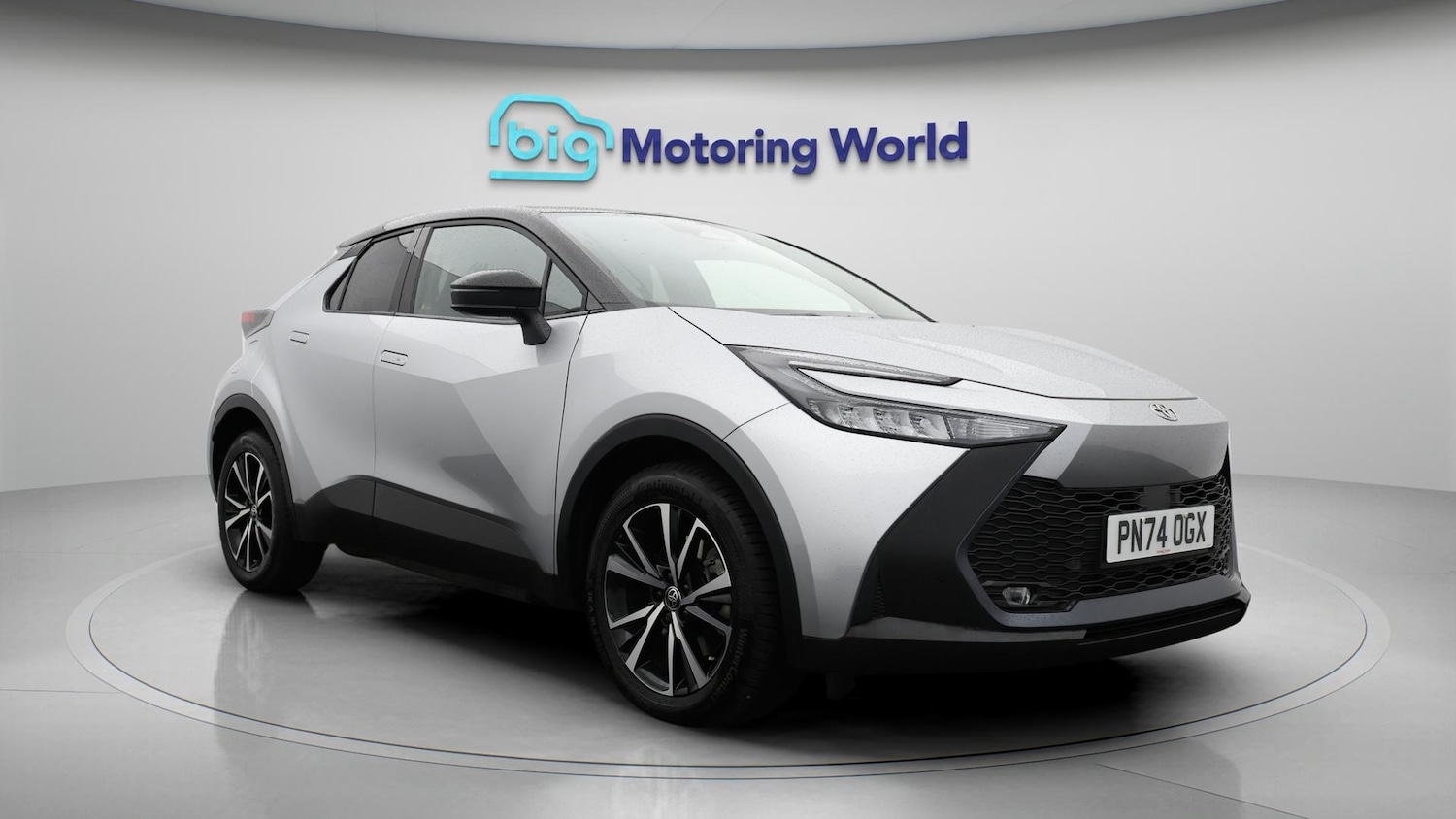 Used Toyota C-HR 2024 for sale - 76620280: Photo 2