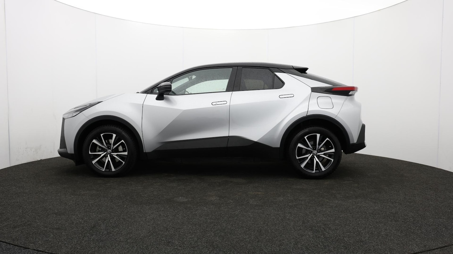 Used Toyota C-HR 2024 for sale - 76620280: Photo 72