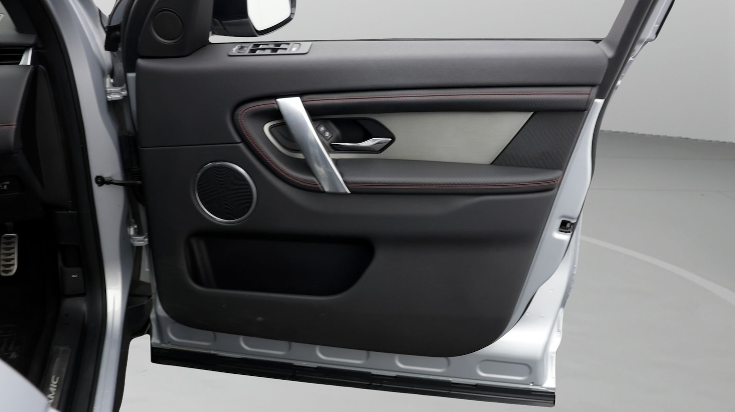 Used Land Rover Discovery Sport 2022 for sale - 77954447: Photo 15