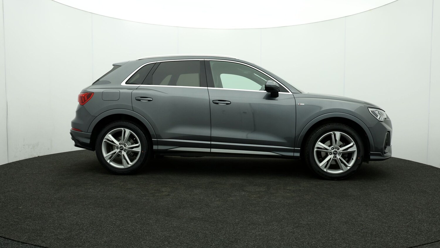 Used Audi Q3 for sale - 76811158: Photo 36