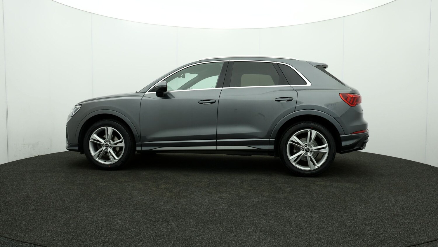 Used Audi Q3 for sale - 76811158: Photo 66