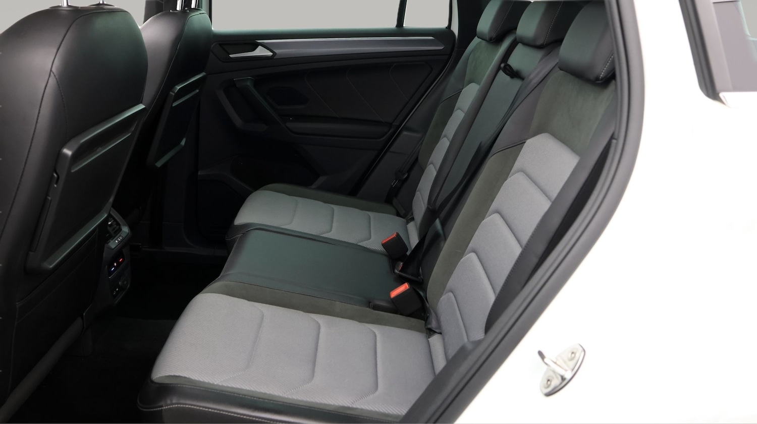 Used Volkswagen Tiguan 2019 for sale - 77605435: Photo 16