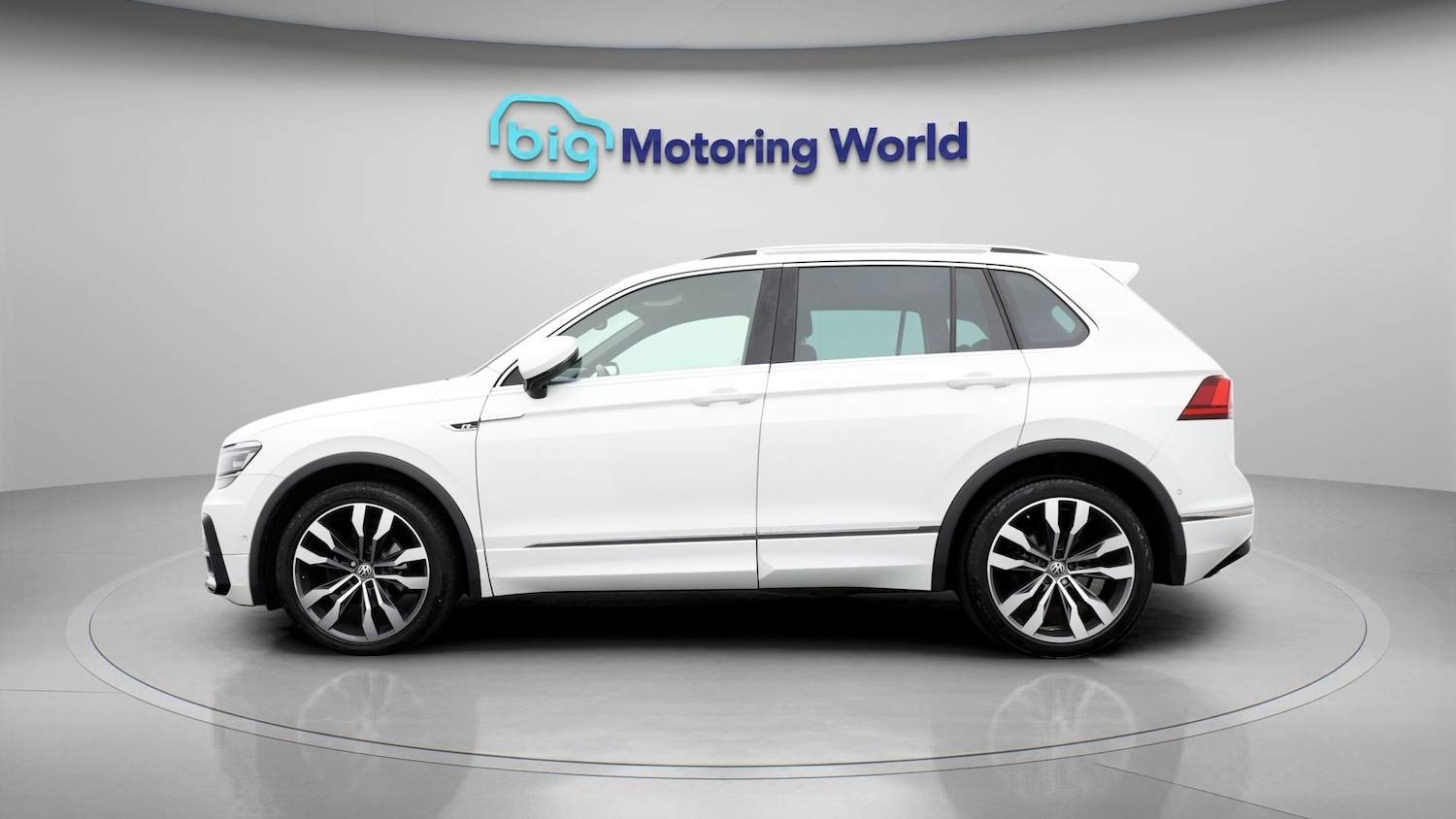 Used Volkswagen Tiguan 2019 for sale - 77605435: Photo 4
